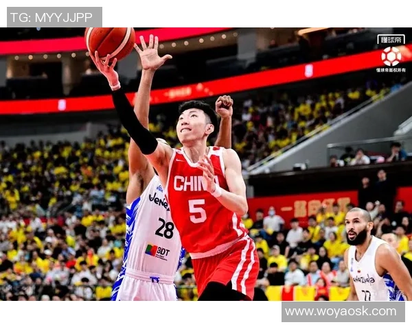 2016年男篮热身赛精彩回顾中国队对阵美国队的激烈较量 2016年男篮热身赛精彩回顾中国队对阵美国队的激烈较量