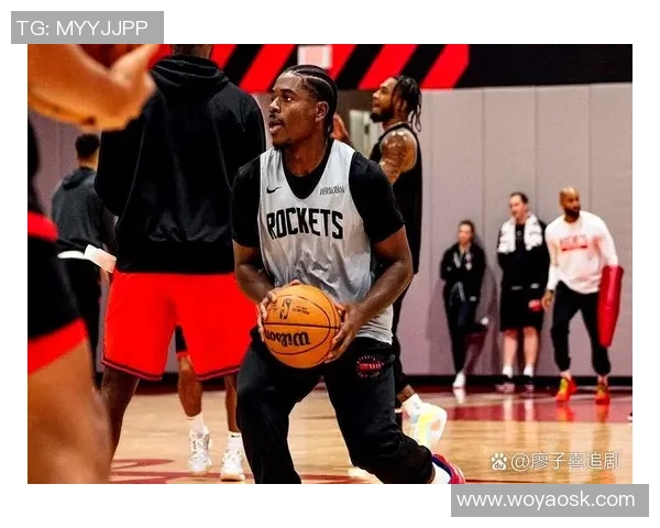 火箭队与快船队精彩对决全场回放12月20日篮球赛精彩瞬间回顾 火箭队与快船队精彩对决全场回放12月20日篮球赛精彩瞬间回顾